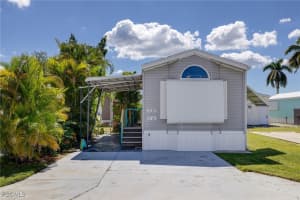 11083 Sunburst Ln, Fort Myers