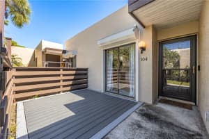 104 Pinebrook Drive, Fort Myers, FL 33907 - MLS#2025015611