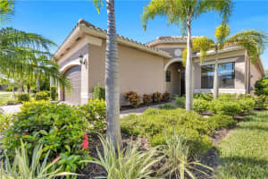 11530 Foxbriar Lane, Fort Myers, FL 33913 - MLS#2025015715