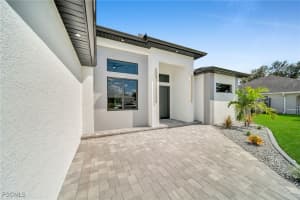 805 10th Place, Cape Coral, FL 33991 - MLS#2025015753