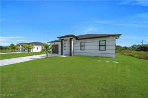 713 Roma Avenue, Lehigh Acres, FL 33974 - MLS#2025015762
