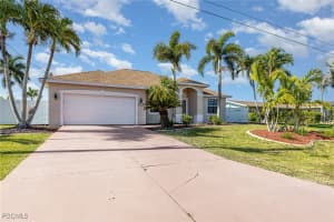 532 Archer Parkway, Cape Coral, FL 33904 - MLS#2025015836