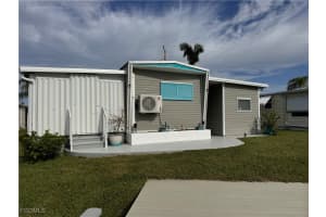 81 Sun Circle, Fort Myers, FL 33905 - MLS#2025015860