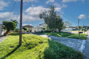 2032 Bahama Avenue, Fort Myers, FL 33905 - MLS#2025015863