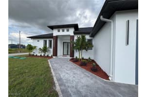 1047 Norton, Lehigh Acres, FL 33974 - MLS#2025015871