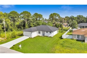 3210 30th Street, Lehigh Acres, FL 33976 - MLS#2025015951