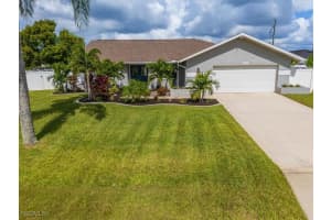 233 19th Terrace, Cape Coral, FL 33991 - MLS#2025015955