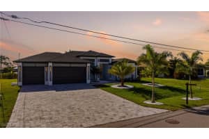866 Sw 18th St, Cape Coral
