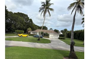 690 Murex Drive, Naples, FL 34102 - MLS#2025015985