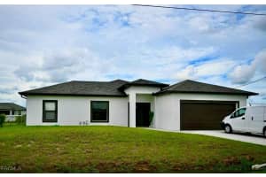 2806 58th Street, Lehigh Acres, FL 33971 - MLS#2025016004