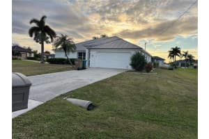 142 34 Place, Cape Coral, FL 33991 - MLS#2025016059