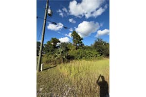 2516 38th Street, Lehigh Acres, FL 33971 - MLS#2025016086