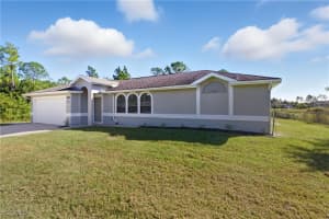 912 Lincoln Avenue, Lehigh Acres, FL 33972 - MLS#2025016107