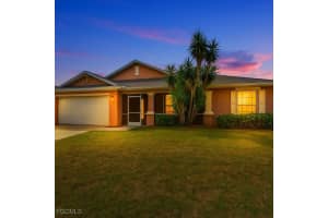 424 14th Street, Cape Coral, FL 33993 - MLS#2025016183