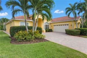 9836 Los Altos Court, Fort Myers, FL 33919 - MLS#2025016189