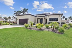 1332 Longwood Dr, Fort Myers