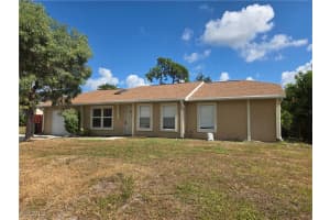 18425 Rosewood Rd, Fort Myers