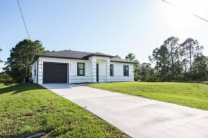 832 Carpenter Street, Lehigh Acres, FL 33974 - MLS#2025016312