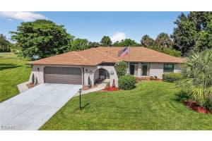 19903 Lake Vista Circle, Lehigh Acres, FL 33936 - MLS#2025016425