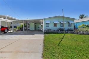 2592 York Road, St James City, FL 33956 - MLS#2025016539