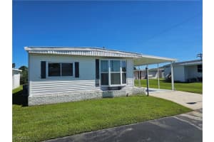 559 Winning Way, North Fort Myers