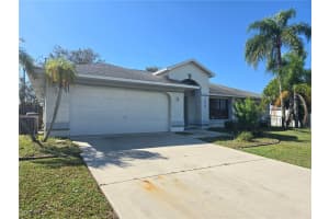 620 Se 22nd St, Cape Coral