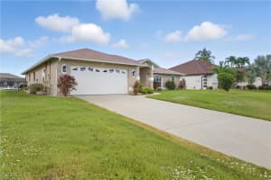 4207 13th Avenue, Cape Coral, FL 33914 - MLS#2025016683