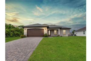 1700 5th Place, Cape Coral, FL 33909 - MLS#2025016715