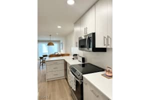 72 7th Street, Naples, FL 34102 - MLS#2025016735