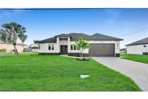 530 5th Court, Cape Coral, FL 33909 - MLS#2025016765