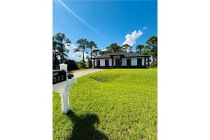 582 Eisenhower Blvd, Lehigh Acres