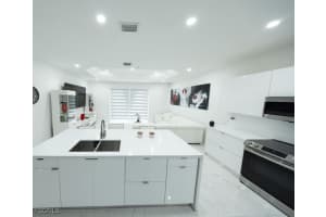 2122 NE 39th Ter, Homestead, FL 33033 - MLS#2025016941