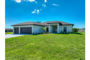 860 6th Avenue, Cape Coral, FL 33909 - MLS#2025017009