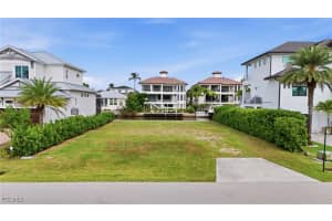 469 Trade Winds Avenue, Naples, FL 34108 - MLS#2025017116