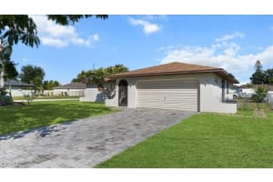 1717 11th Terrace, Cape Coral, FL 33990 - MLS#2025017120