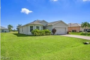 927 5th Court, Cape Coral, FL 33990 - MLS#2025017131