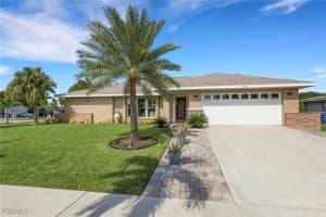1724 Lakeside Terrace, North Fort Myers, FL 33903 Sold 12/05/25
