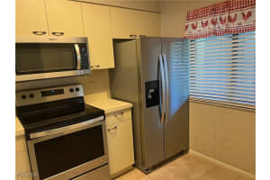 7406 Lake Breeze Drive, Fort Myers, FL 33907 - MLS#2025017170