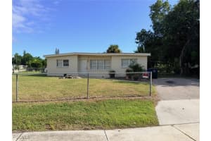 1341 Gardenia Avenue, Fort Myers, FL 33916 - MLS#2025017186