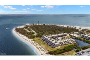200 Periwinkle Way 319, Sanibel