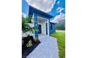 2619 44th St W, Lehigh Acres