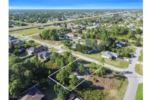 3015 32nd Street, Lehigh Acres, FL 33976 - MLS#2025017818