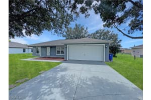 210 Manatee Street, Fort Myers, FL 33913 - MLS#2025017877