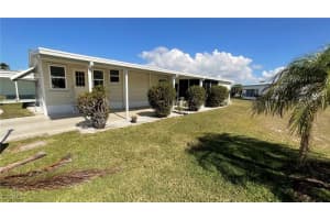 102 Elise Dr, Fort Myers