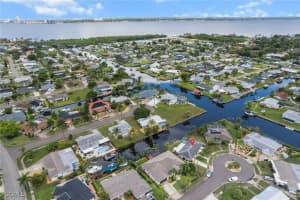 4424 N Bay Cir, North Fort Myers 4424 N Bay Cir, North Fort Myers