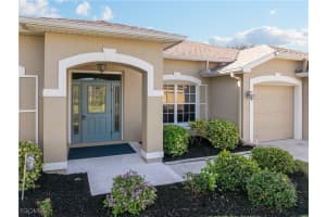 12715 Aston Oaks Drive, Fort Myers, FL 33912 - MLS#2025017990