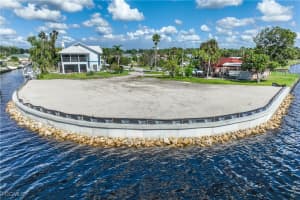 7152 Reymoor Drive, North Fort Myers, FL 33917 - MLS#2025018094