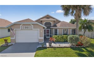 3640 Gloxinia Dr, North Fort Myers