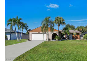 9041 Hamlin Rd W, Fort Myers