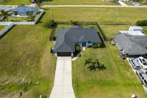 1154 6th Place, Cape Coral, FL 33993 - MLS#2025018169